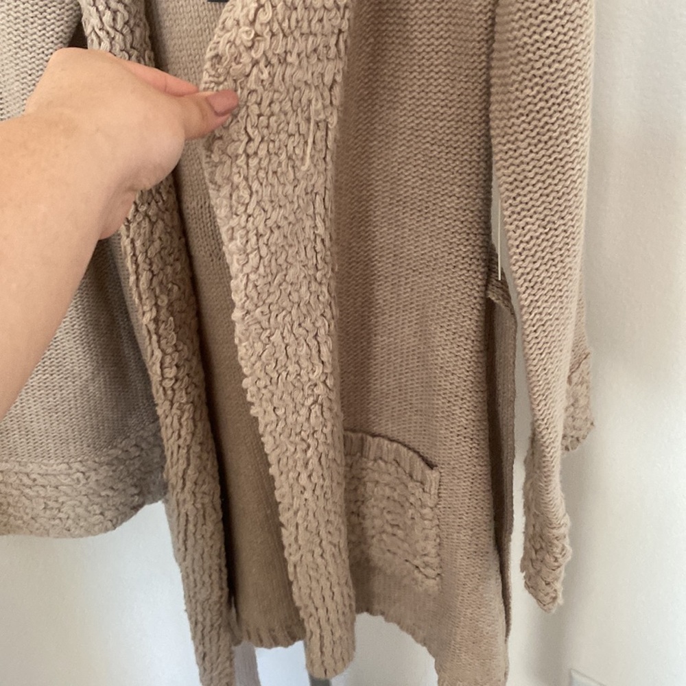 Vertigo Camel Sweater - Picture 2 of 5
